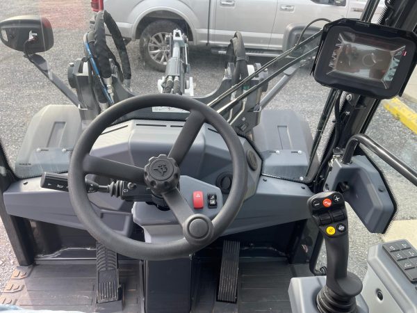 2024 BOBCAT l85 COMPACT WHEEL LOADER (0%-36 months) $3,500 cash rebate!!! - Image 7