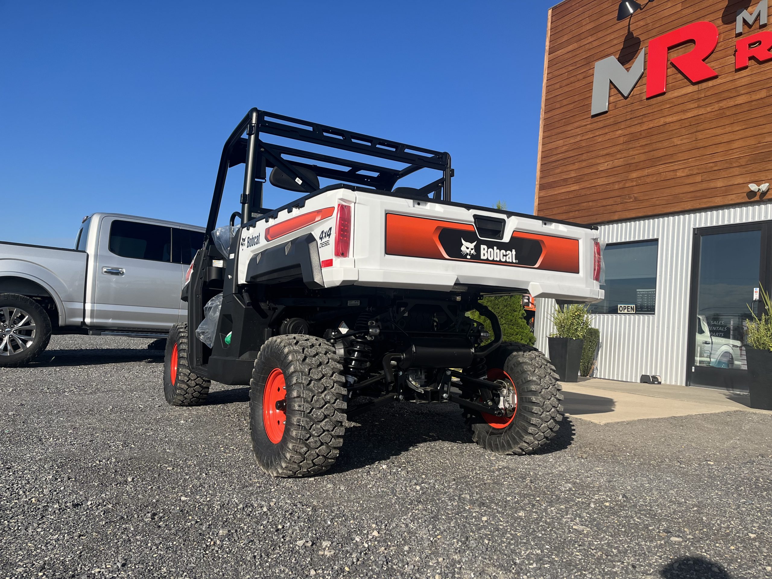 2026 BOBCAT UV34 DIESEL UTILITY VEHICLE (0%-24 MONTHS) $500 CASH REBATE! - Image 5