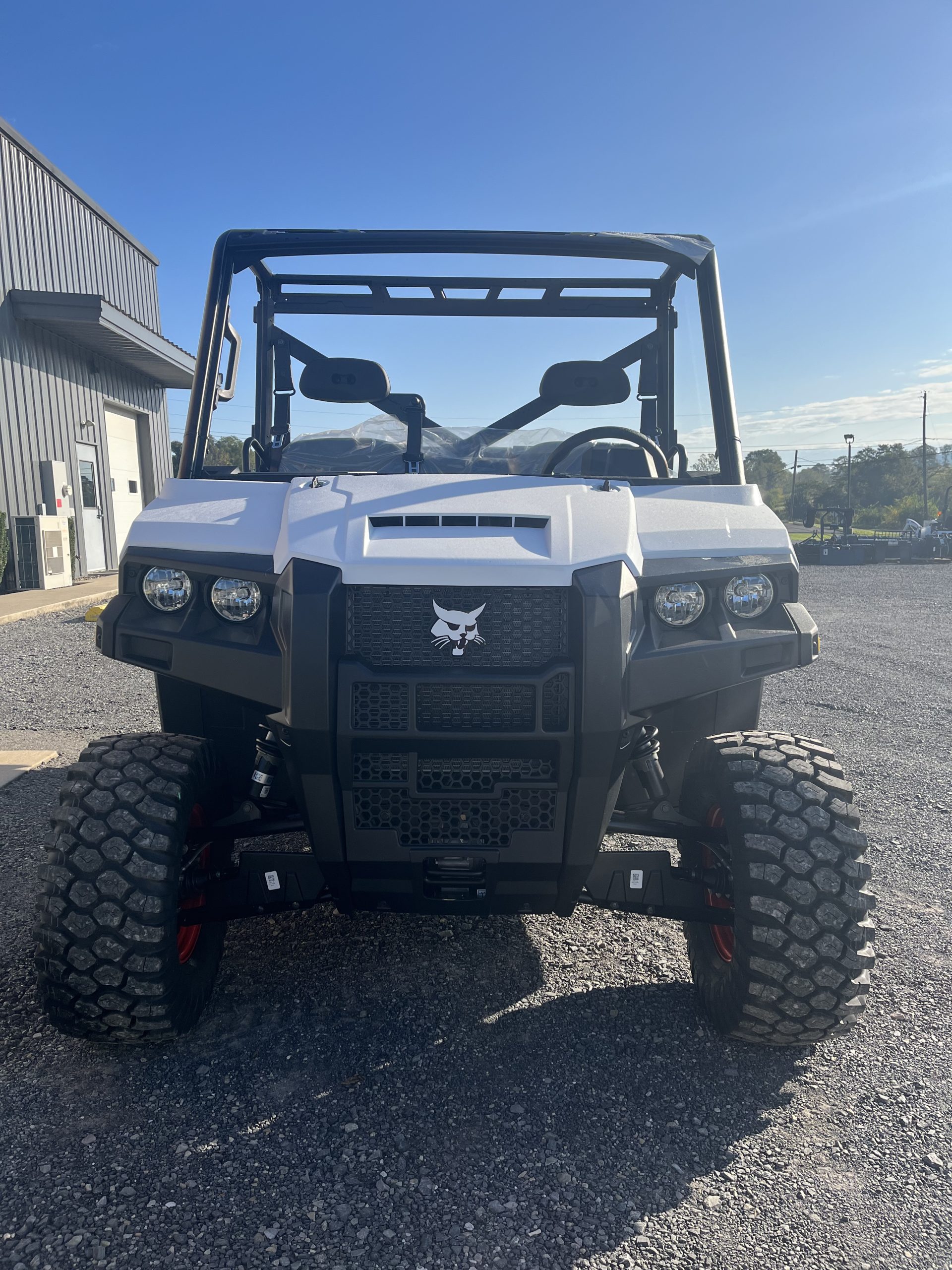 2026 BOBCAT UV34 DIESEL UTILITY VEHICLE (0%-24 MONTHS) $500 CASH REBATE! - Image 3