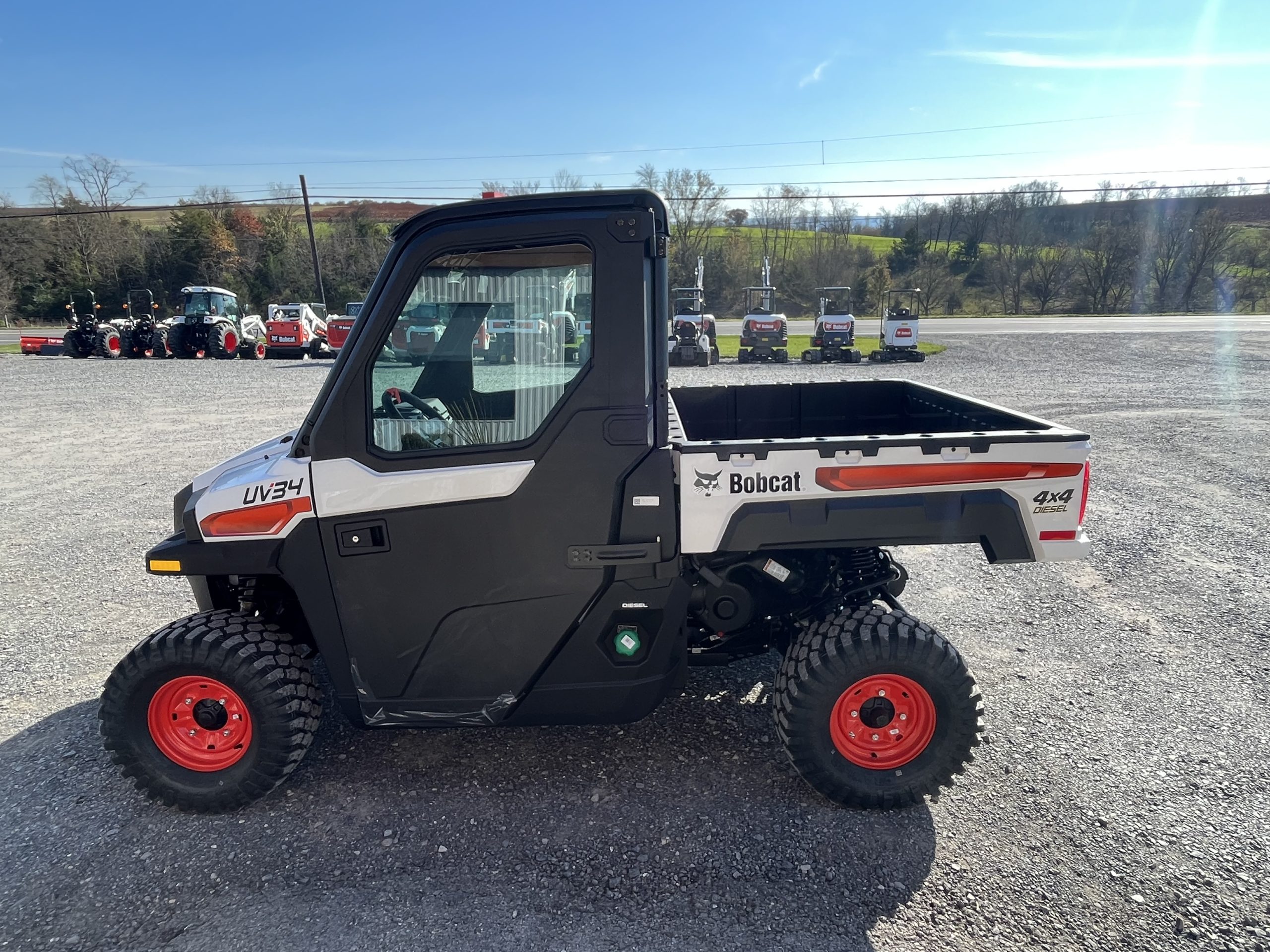 2026 BOBCAT UV34 DIESEL UTILITY VEHICLE (0%-24 MONTHS) $500 CASH REBATE! - Image 5
