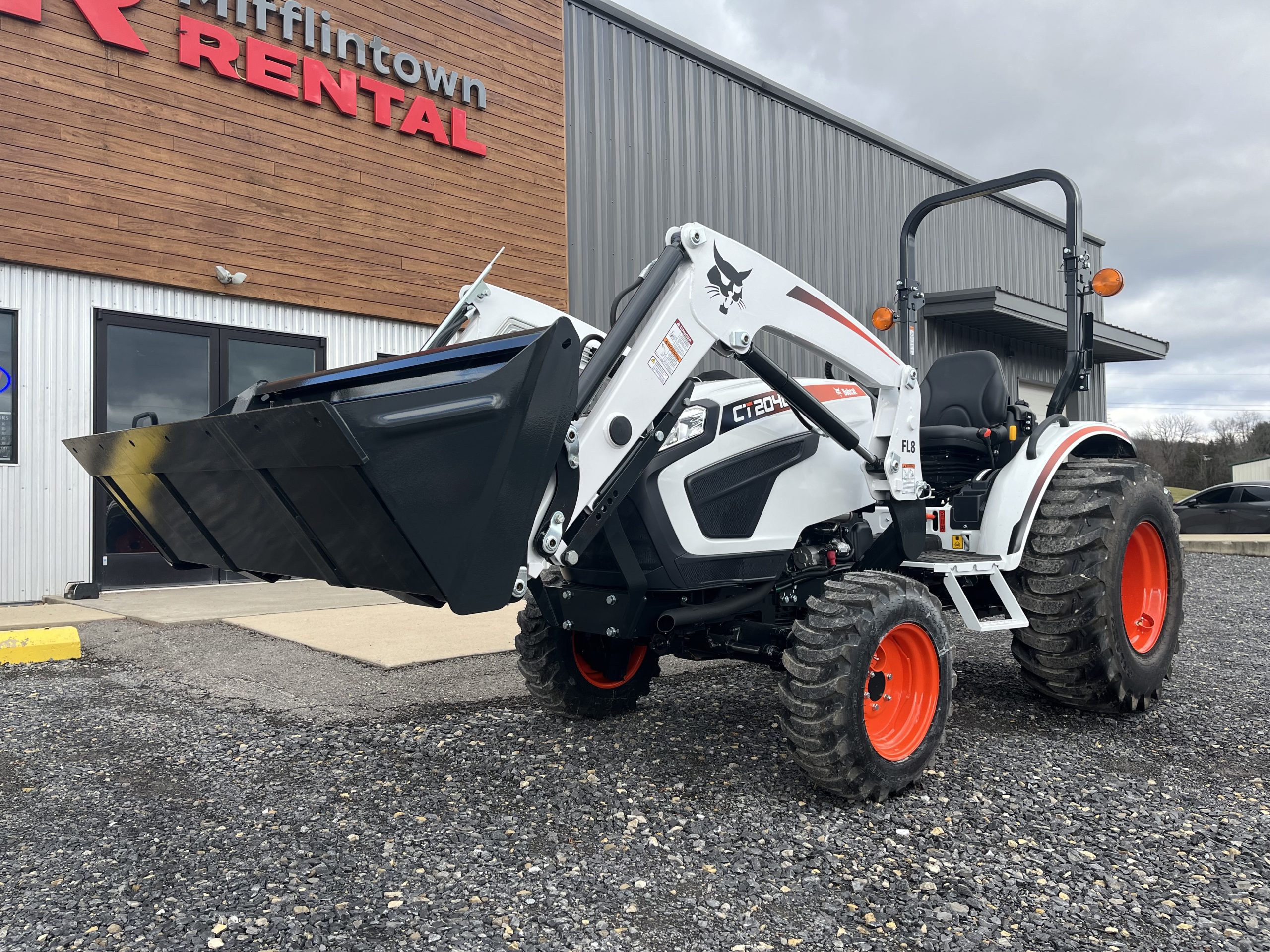 2026 BOBCAT CT2040 COMPACT TRACTOR (0%-48 Months) - Image 2