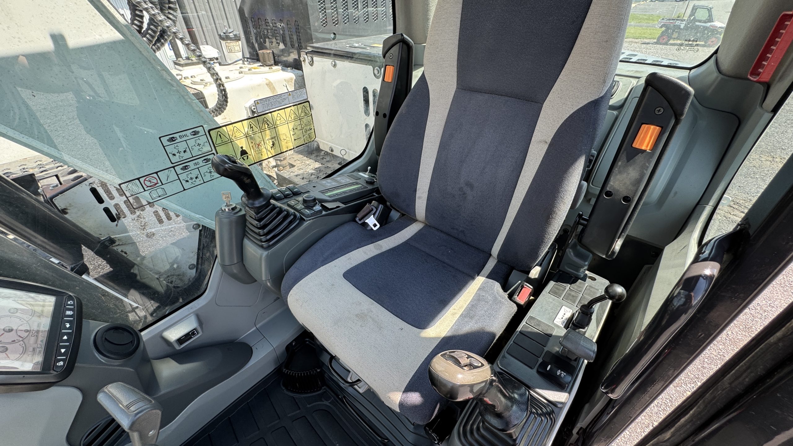 2021 Bobcat E145 Large Excavator, 35,000# Class, 2000 hours - Image 4