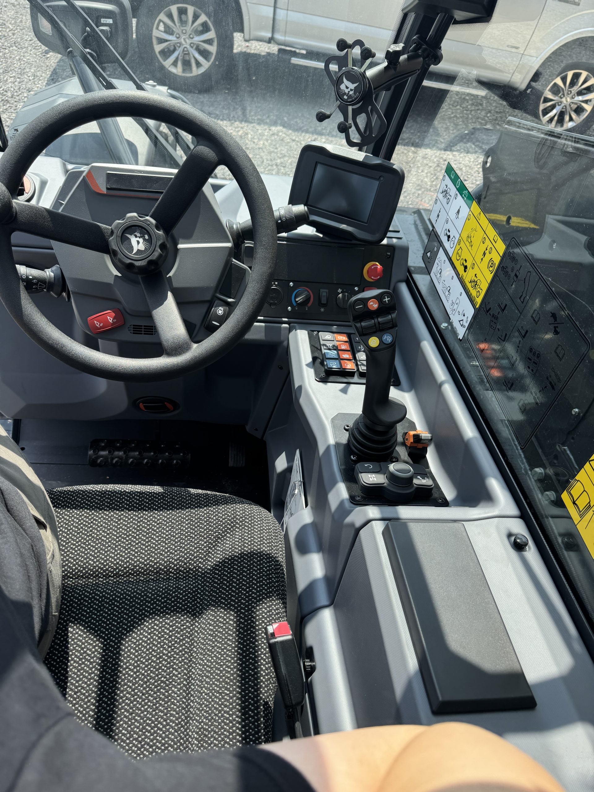 2026 NEW BOBCAT TL623 TELEHANDLER (0%-36 Months) $4,000 CASH REBATE! - Image 8
