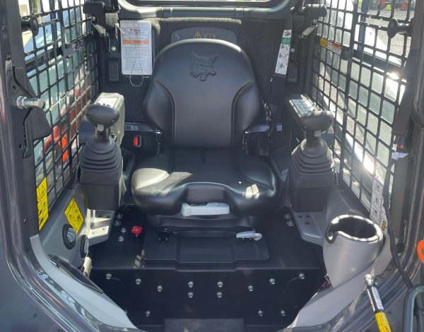 NEW!!! BOBCAT T595 COMPACT TRACK LOADER (0%-48 months) $2,000 cash rebate!!! - Image 8