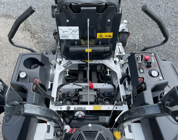 BRAND NEW! 2025 BOBCAT ZT3552 ZERO TURN MOWER (0%-60 MONTHS) $800 CASH REBATE!!! - Image 7