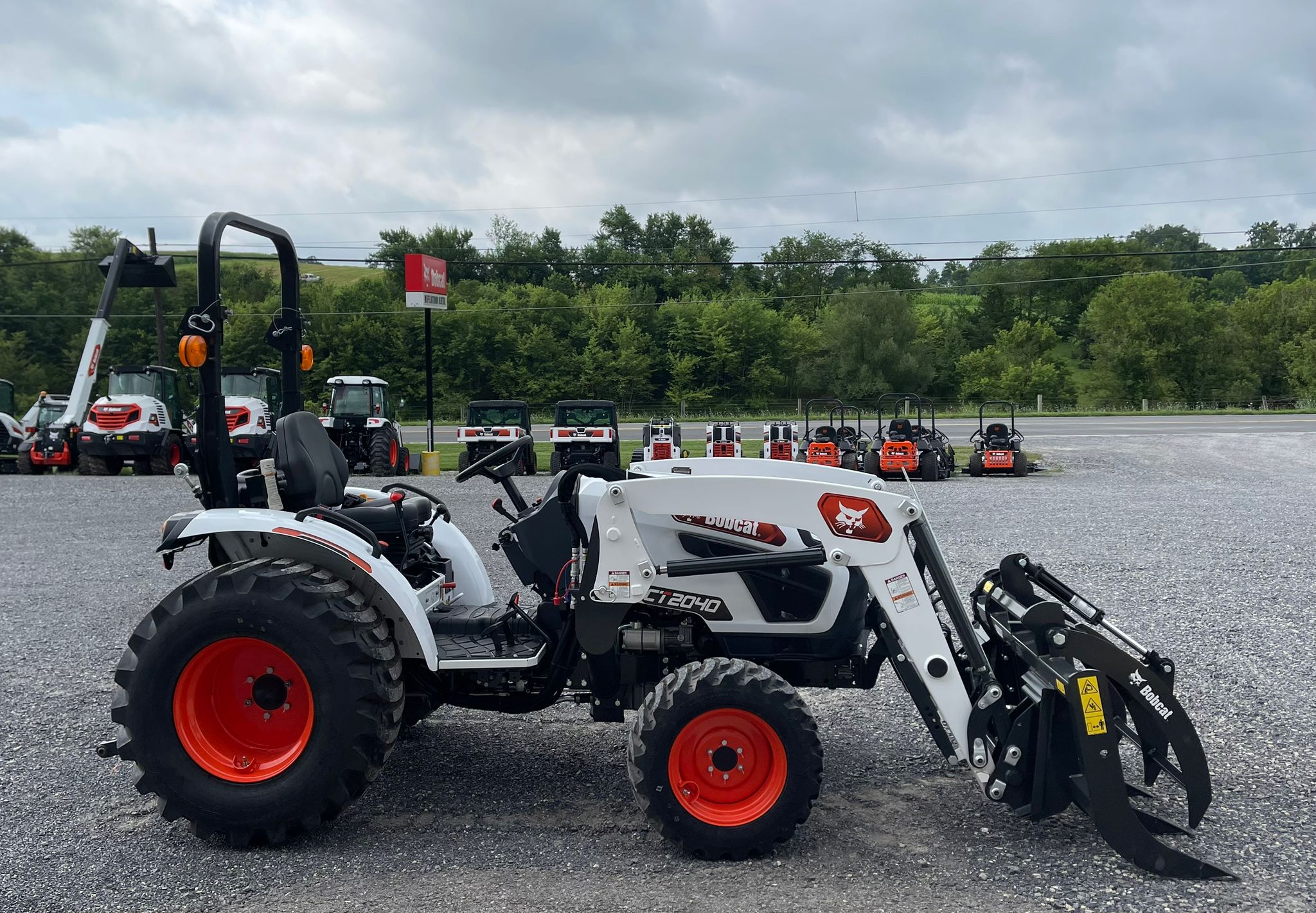 2026 BOBCAT CT2040 COMPACT TRACTOR (0%-48 Months) - Image 5