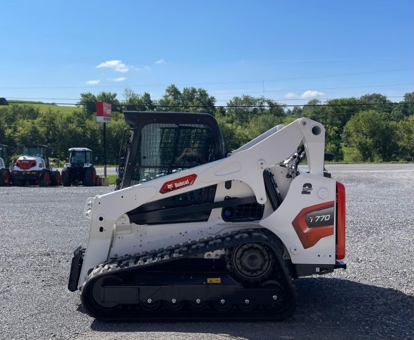 BRAND NEW!! 2025 BOBCAT T770 T4 COMPACT TRACK LOADER (0%-48 MONTHS) $6,500 CASH REBATE!!! - Image 2
