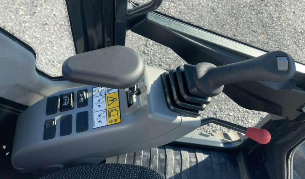 2025 BOBCAT E40 COMPACT EXCAVATOR SKU:13301 (0%-48 MONTHS) $4,200 CASH REBATE!!! - Image 7