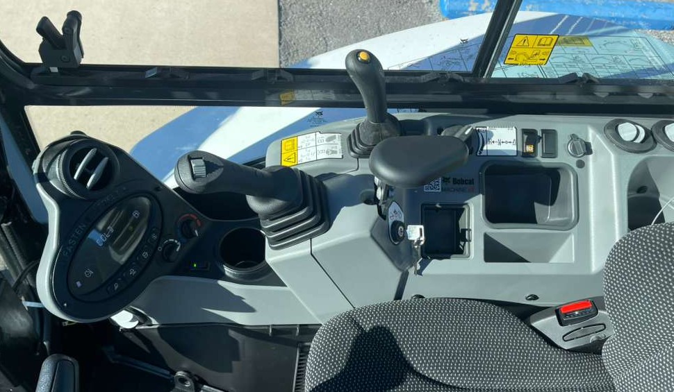 2025 BOBCAT E40 COMPACT EXCAVATOR SKU:13301 (0%-48 MONTHS) $4,200 CASH REBATE!!! - Image 8