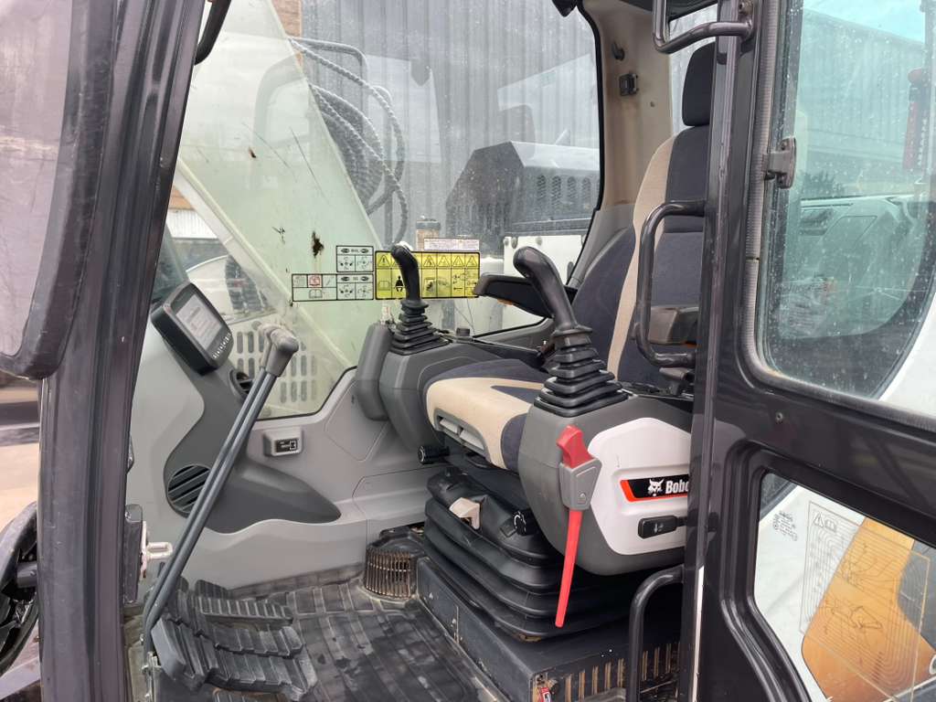 Bobcat E145 Large Excavator, 35,000# Class SKU:11116 - Image 7