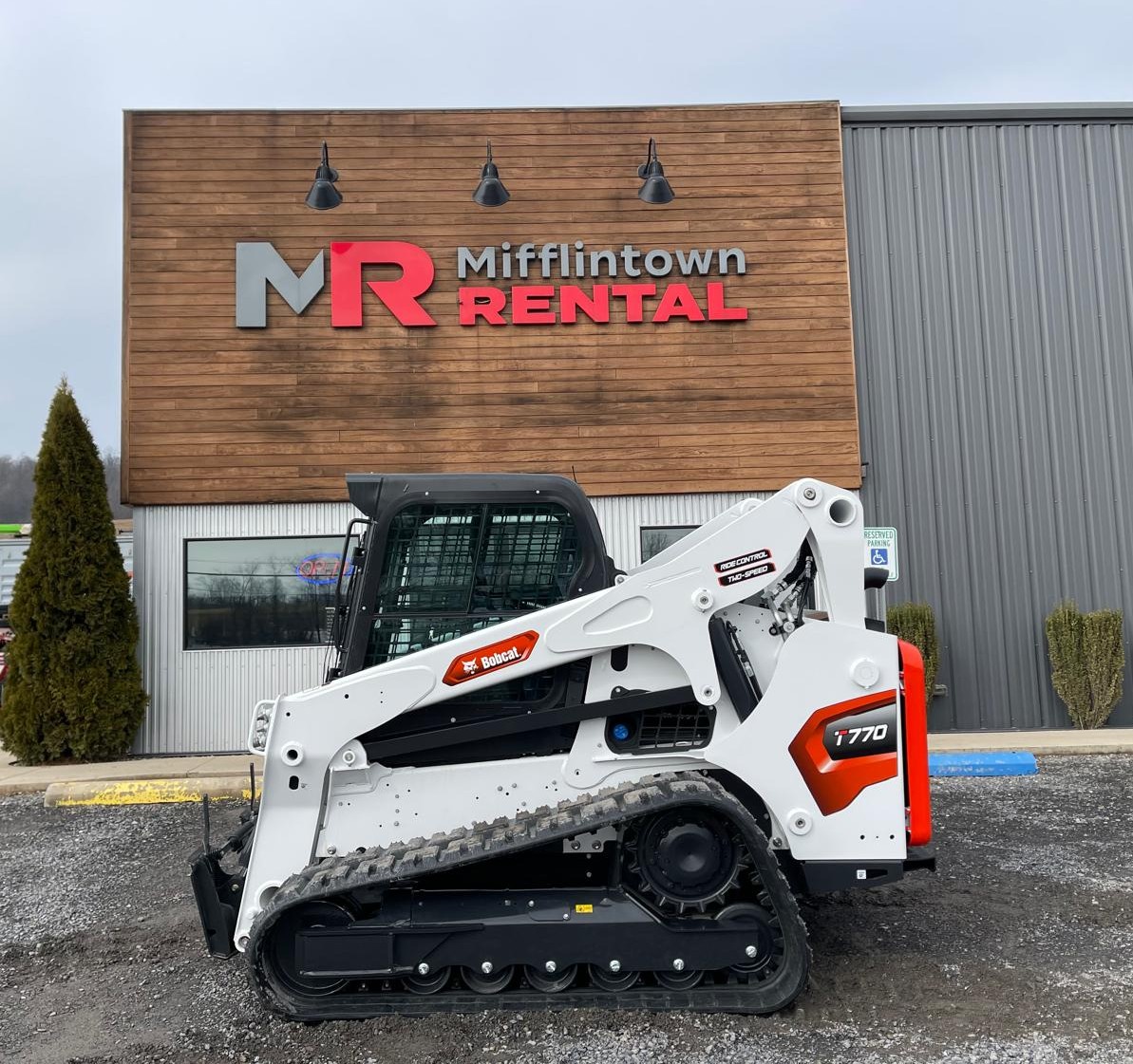 2026 BOBCAT 2026 T770 R-SERIES COMPACT TRACK LOADER SKU: 55121 (0%-60 MONTHS) $5,200 CASH REBATE!!!